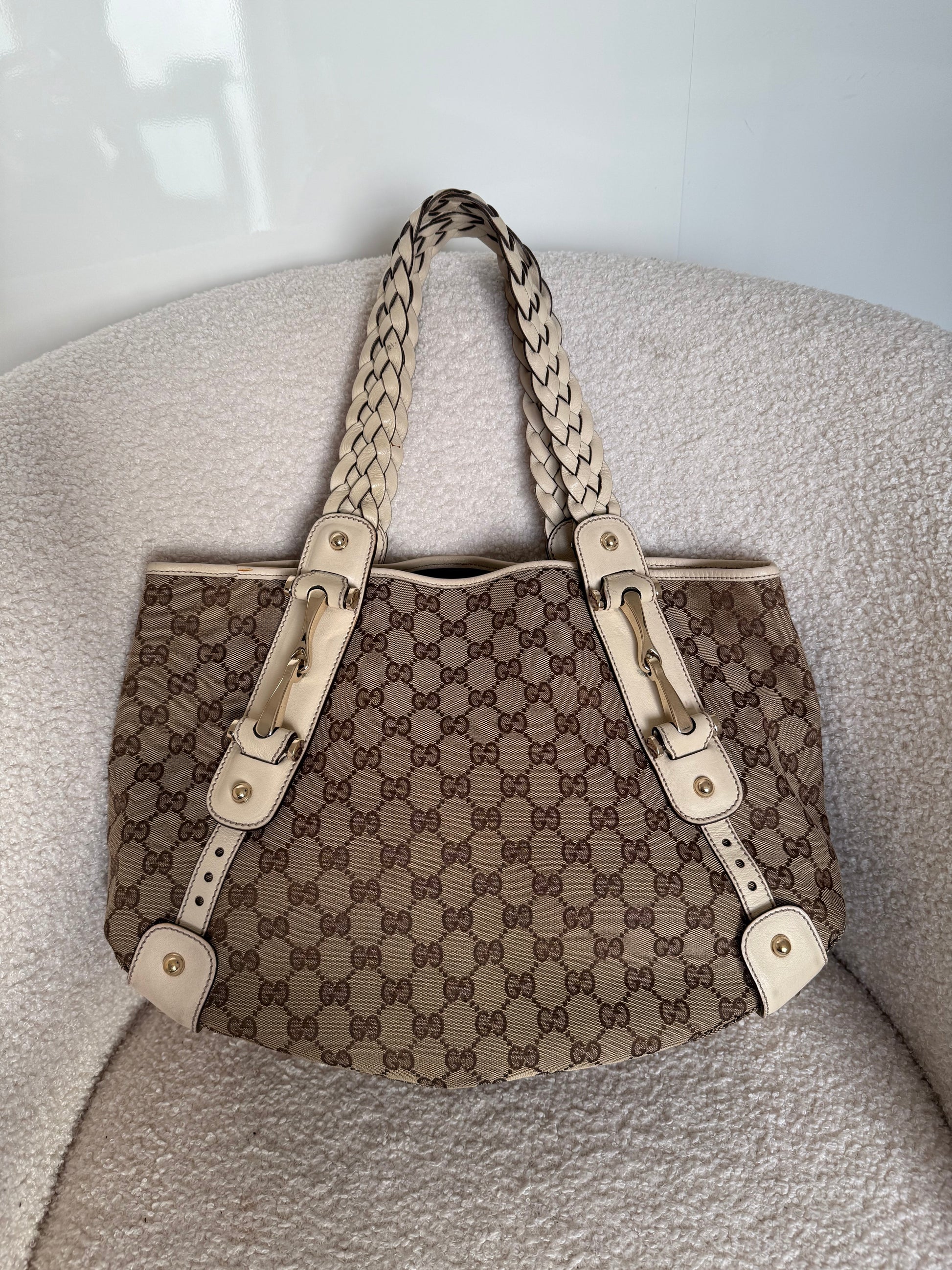 https://cdn.shopify.com/s/files/1/0812/5268/0004/files/D49FD091-BB09-4CAF-998E-CF536EF27438.jpg?v=1769428773