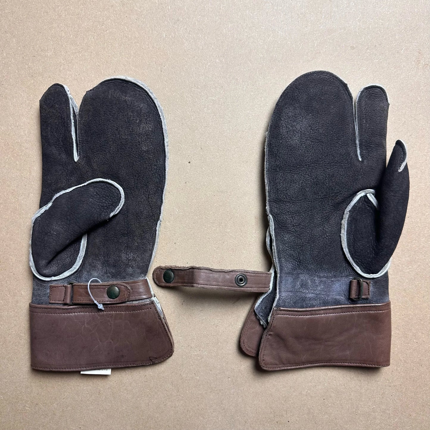A/W1987 Charcoal Sheepskin Snowmobile Gloves