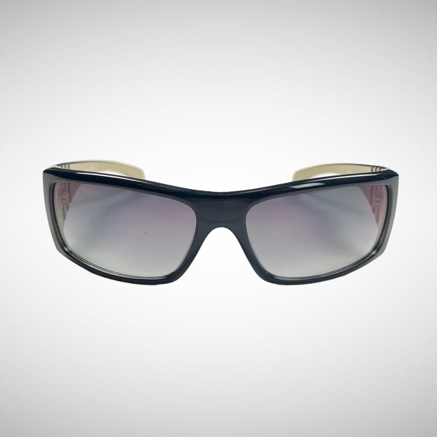 Mandarina Duck Sunglasses (2000s) - Known Source