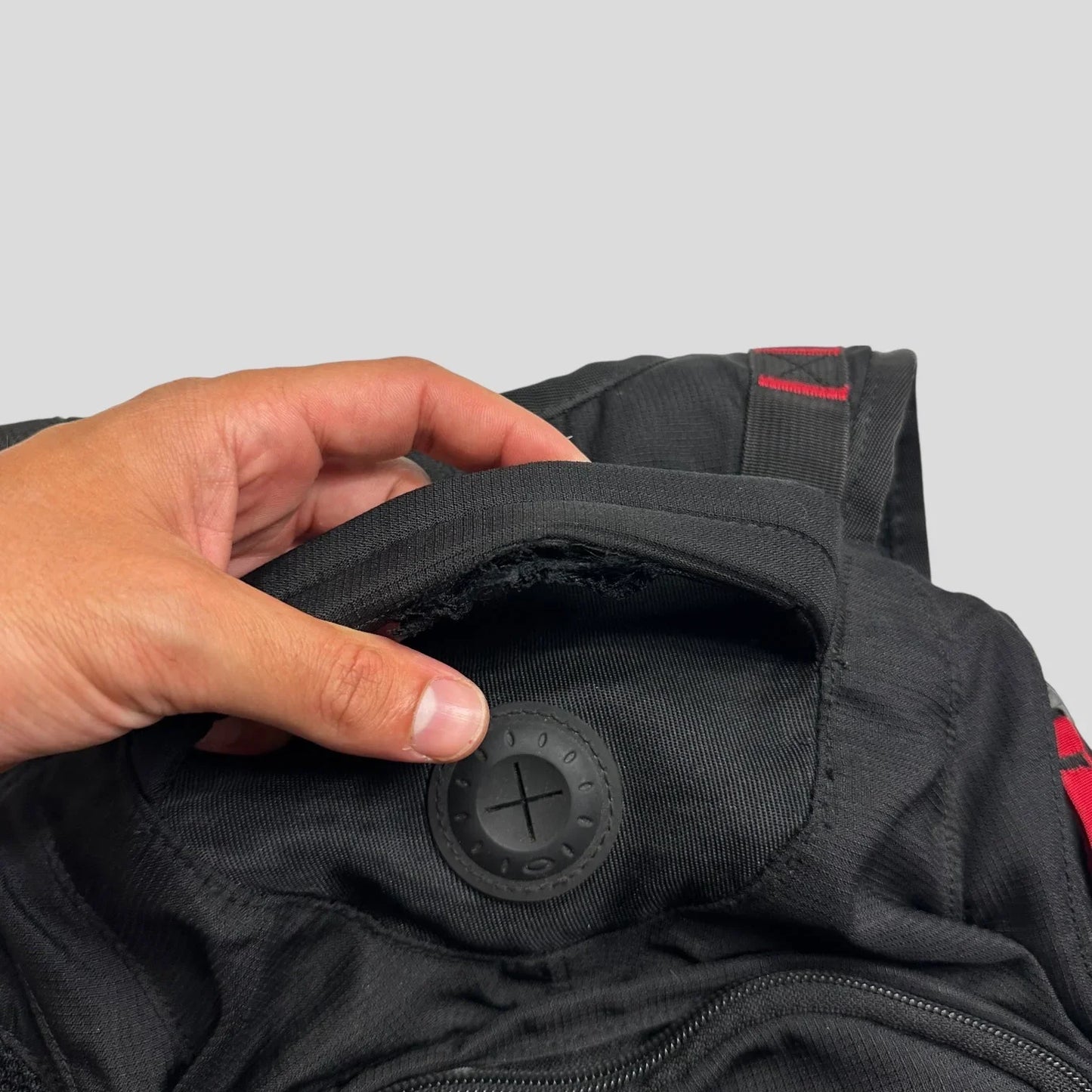 Oakley 00’s Technical MP3 Backpack