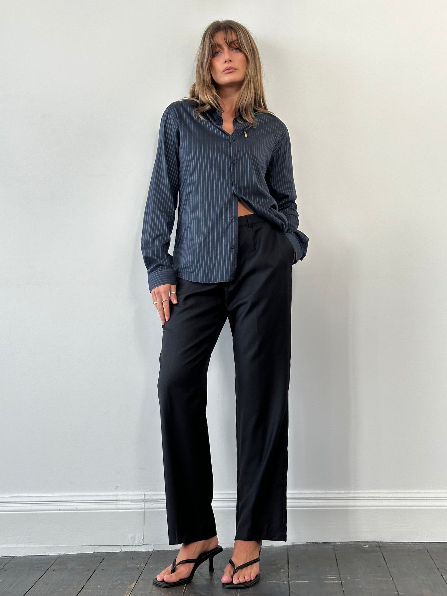 Giorgio Armani Classico Pure Wool Low-Mid Rise Trousers - W30