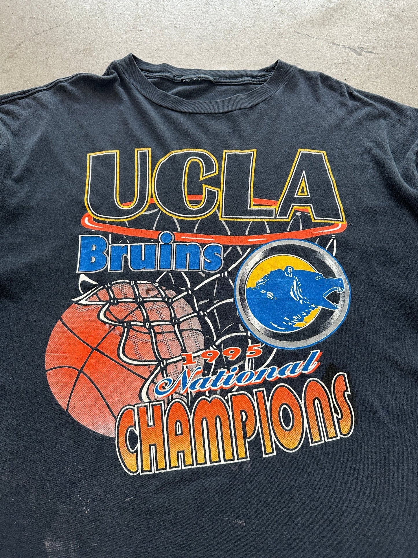 1995 UCLA Bruins Champs T-Shirt - L | Black, Red