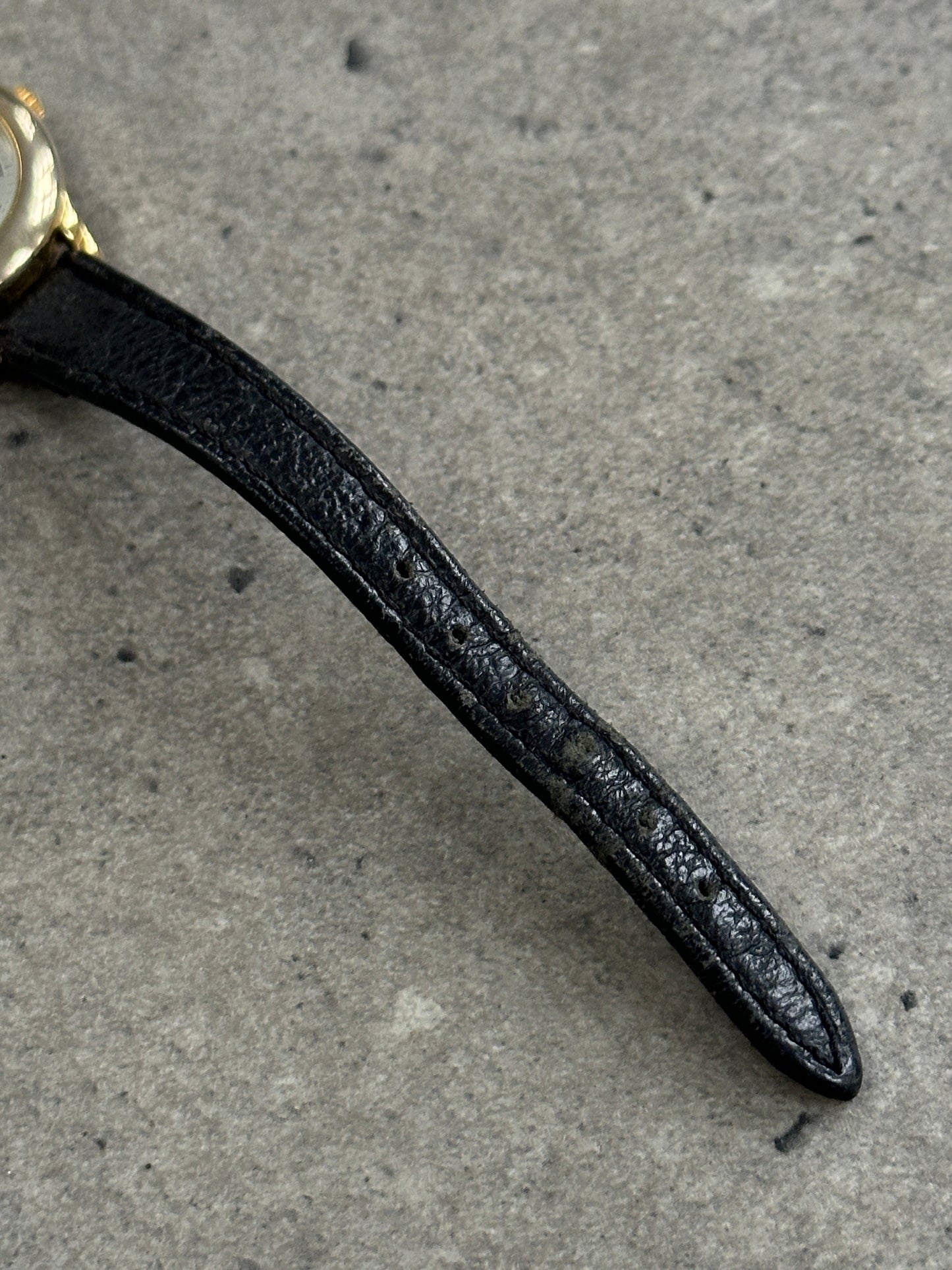 Vintage 1990s Gold Tone Round Quartz Watch