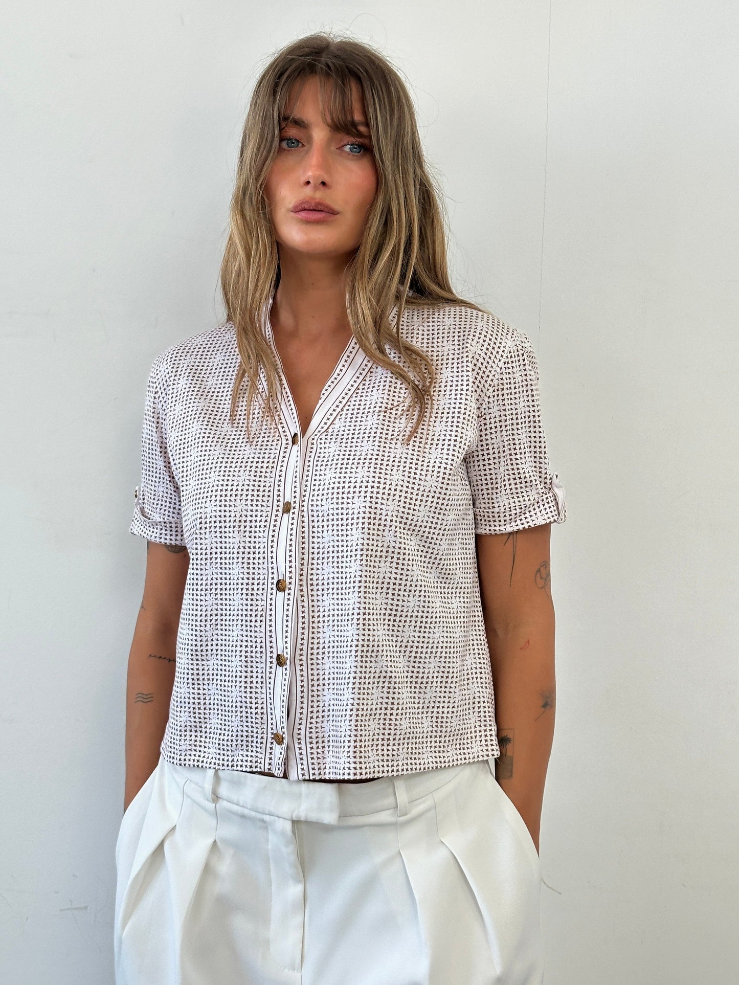 Louis Feraud Pure Cotton Cropped Monogram Short Sleeve Shirt - M