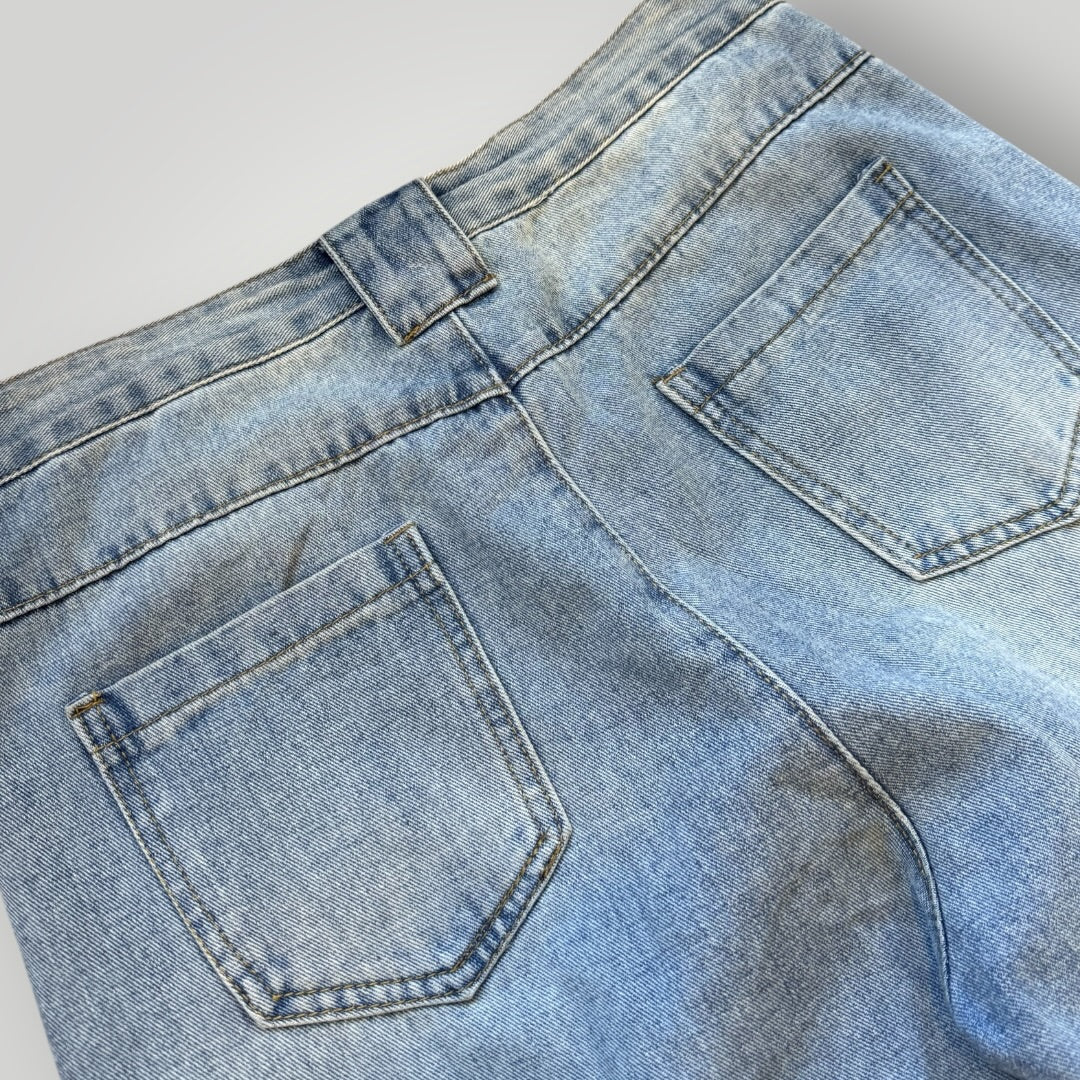 Uniform Bridge Light Wash Denim Wide Pants 32x32