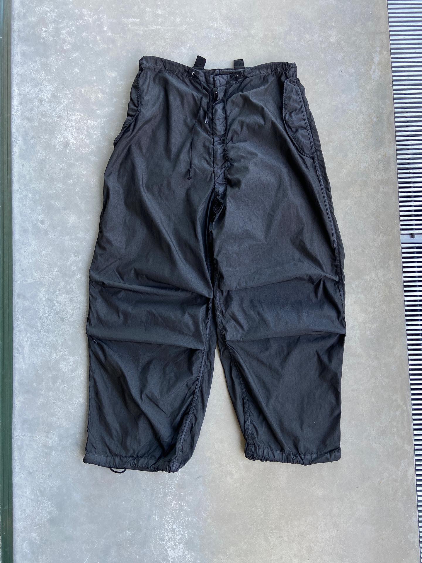 CEDRIC - Private Listing | Medium-Regular, Multicoloured