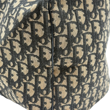 https://cdn.shopify.com/s/files/1/0564/9376/8855/files/Dior_Handtasche_Boston_40_vintage_monogram_beige___blau_18.webp?v=1784124989