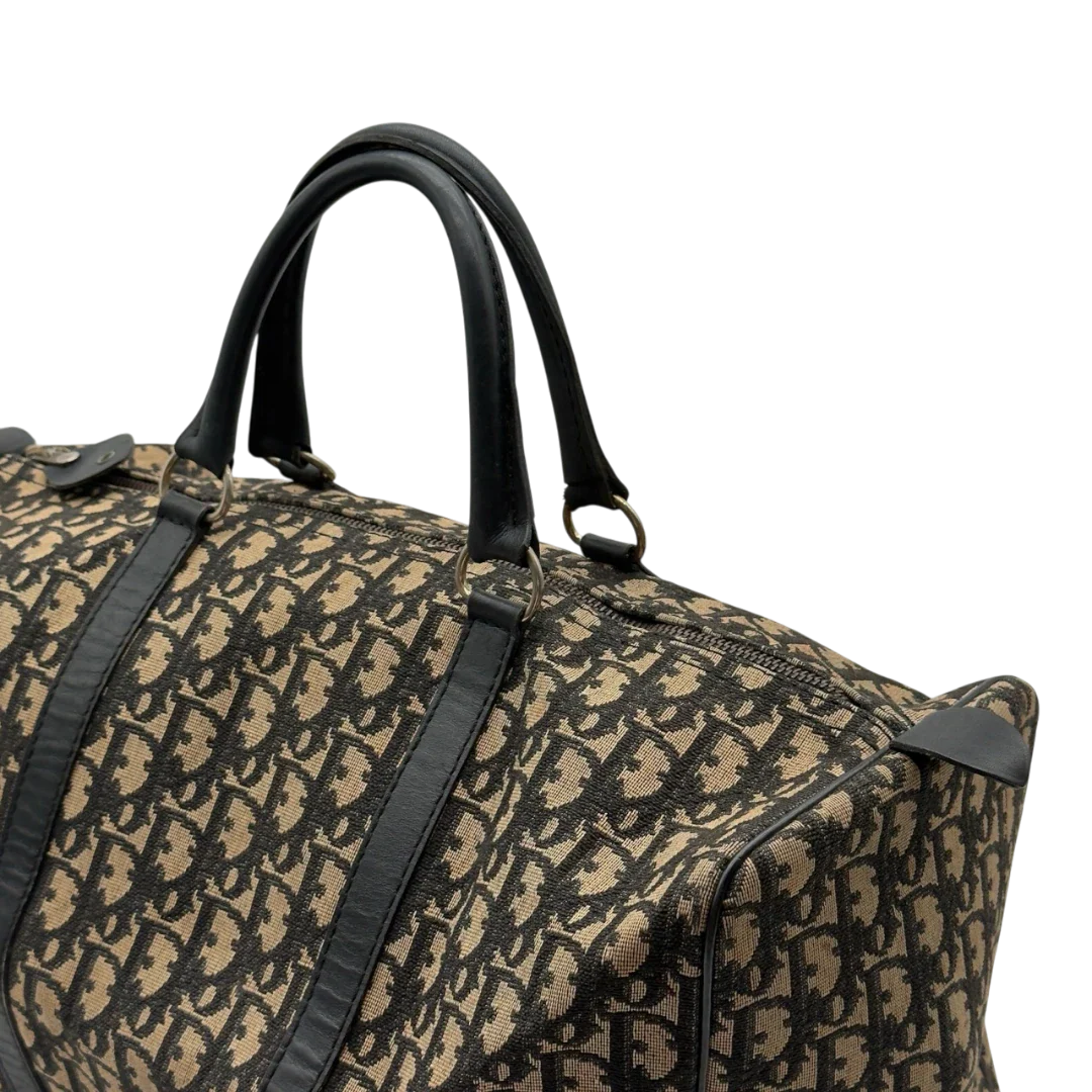 https://cdn.shopify.com/s/files/1/0564/9376/8855/files/Dior_Handtasche_Boston_40_vintage_monogram_beige___blau_19.webp?v=1784124989