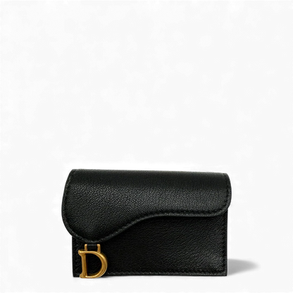 https://cdn.shopify.com/s/files/1/0564/9376/8855/files/Dior_Saddle_Bloom_Kartenetui_vintage_cardholder3504.webp?v=1763133933