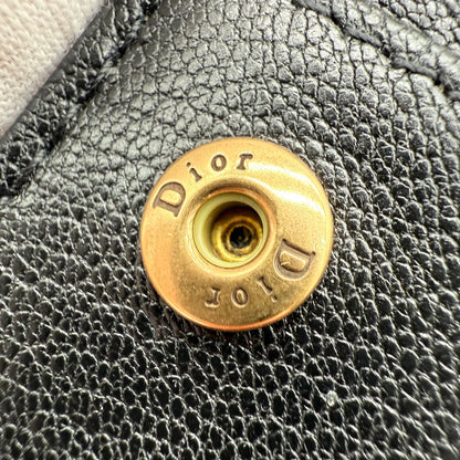 https://cdn.shopify.com/s/files/1/0564/9376/8855/files/Dior_Saddle_Bloom_Kartenetui_vintage_cardholder3524.webp?v=1763133933