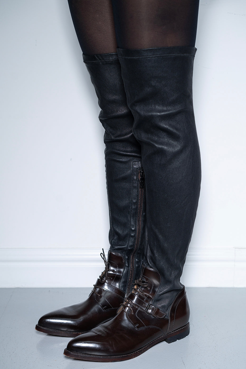 DIRK BIKKEMBERGS 90s KNEE HIGH BOOTS (EU 41)