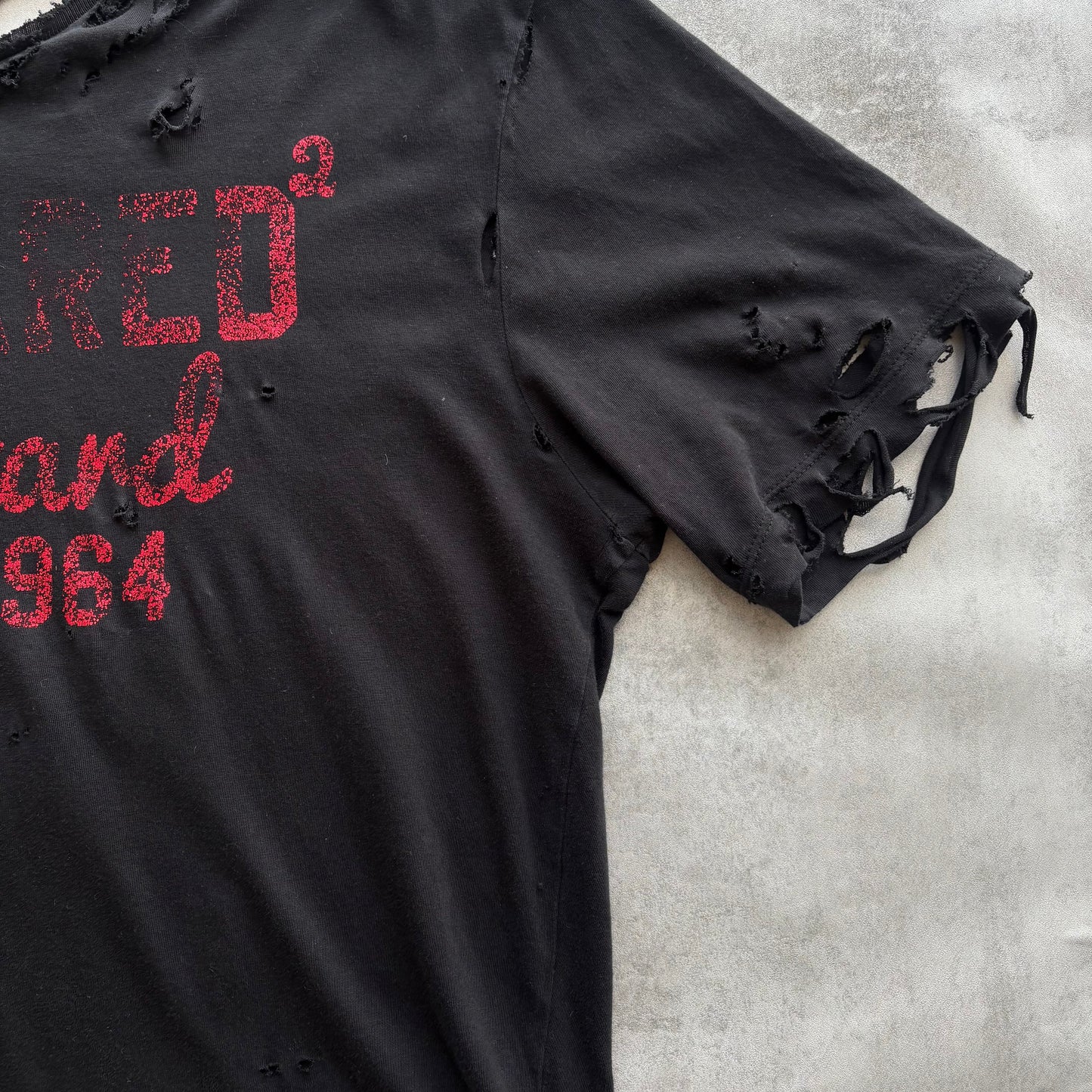 DISTRESSED DSQUARED2 T-SHIRT | O/S, Black