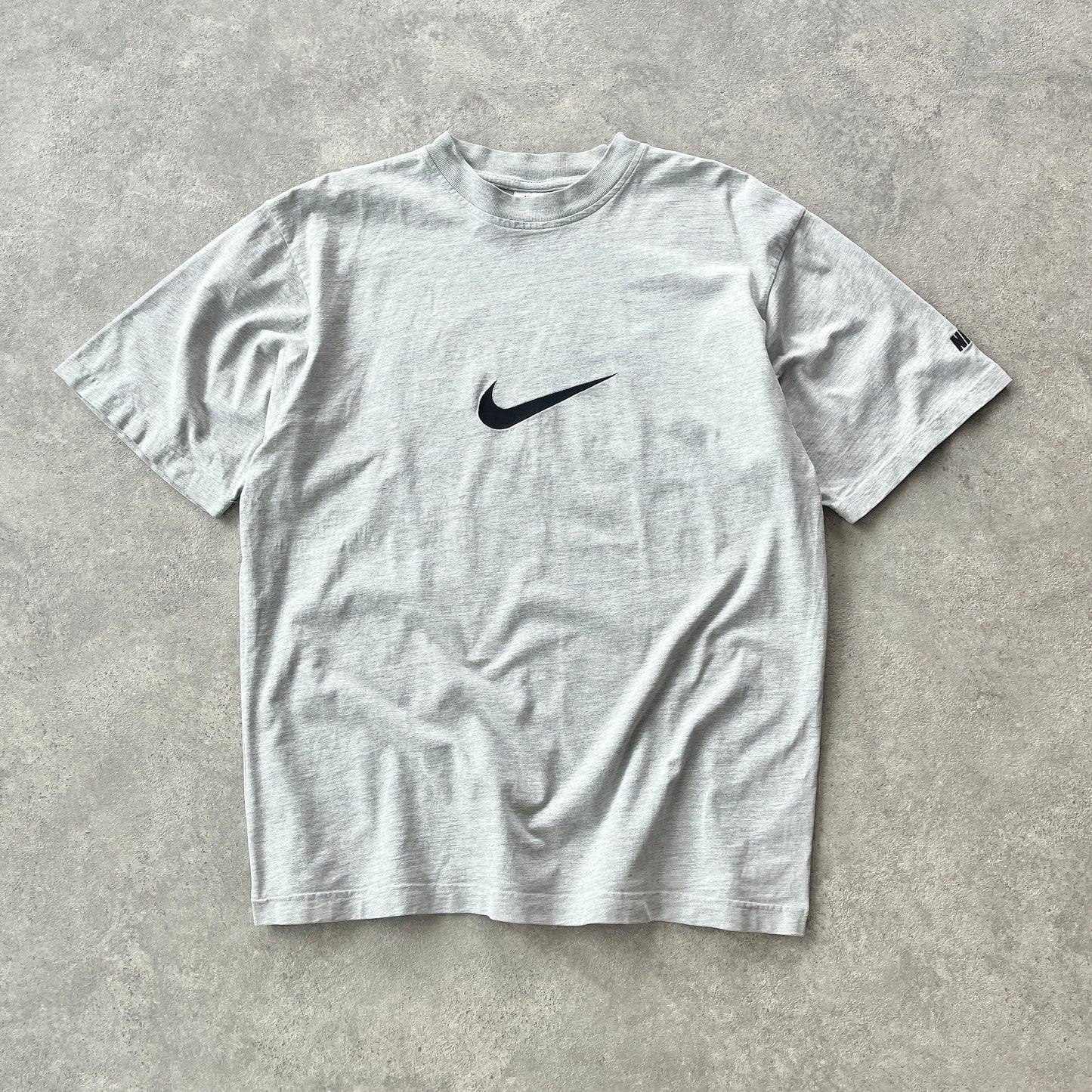Nike 1990s heavyweight embroidered spellout t-shirt (L)