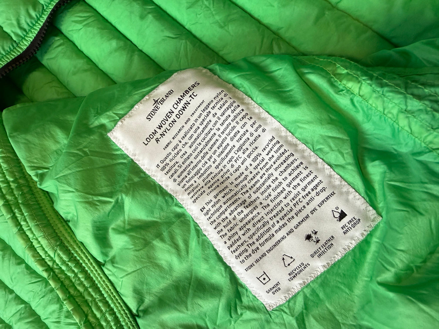 Stone Island AW/22 Loom Woven Chambers R-Nylon Down-TC XL