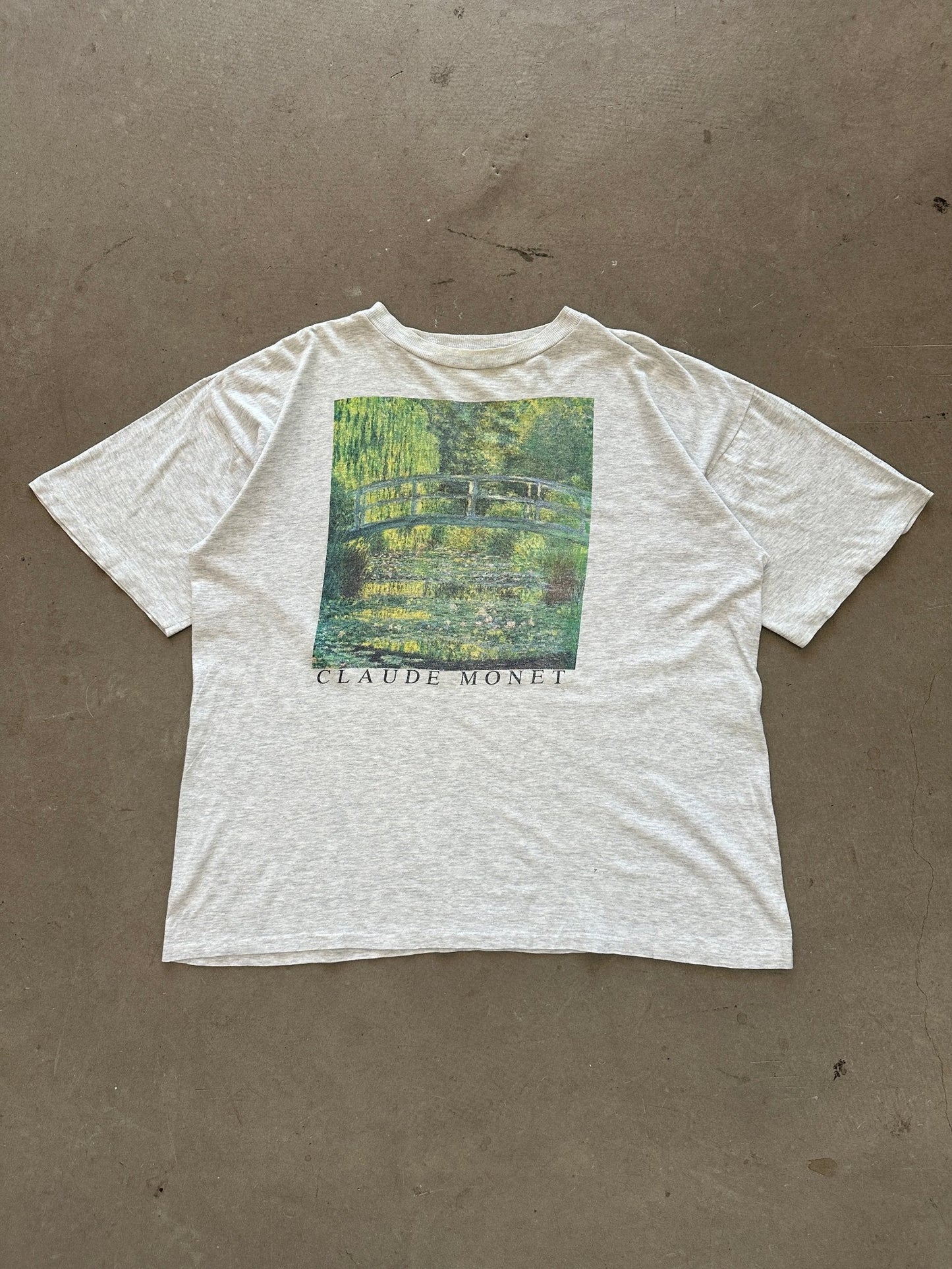 1980’s Claude Monet Bridge Over a Pond of Water Lillies T-Shirt - L | Default Title, Red