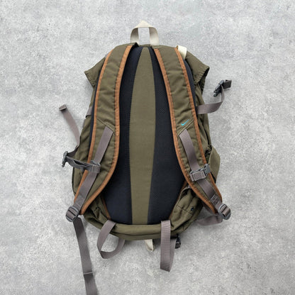 Nike ACG 1990s Steel City 35L backpack (22”x15”) | O/S, Red