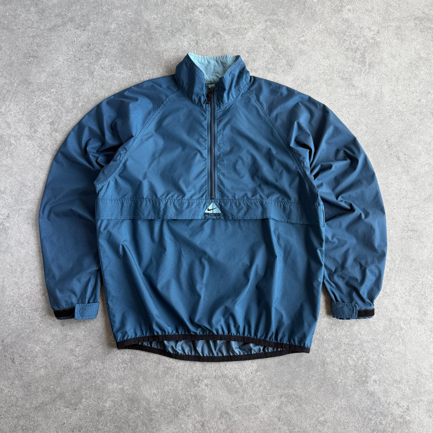Nike ACG 1990s technical lightweight packable shell jacket (M)