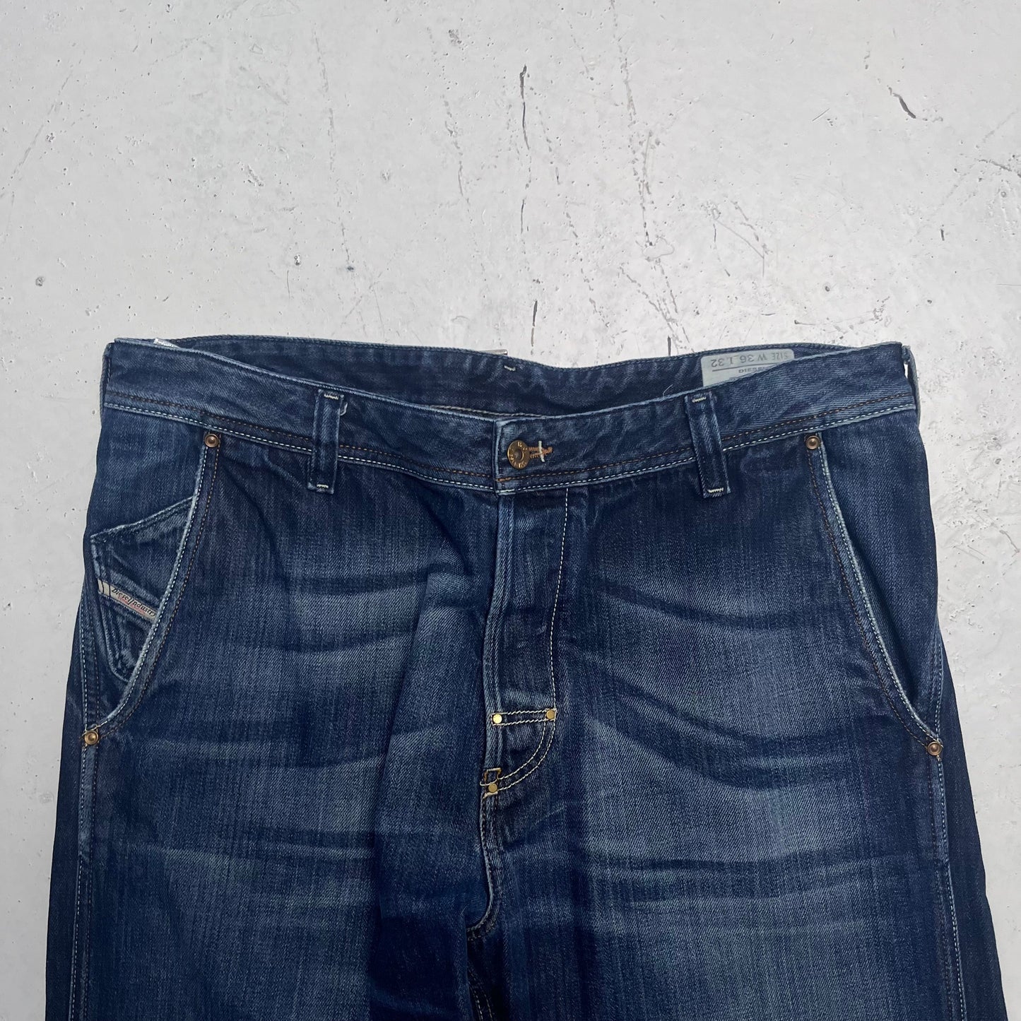 2000s diesel buckleback pheyo jeans | Blue, Blue