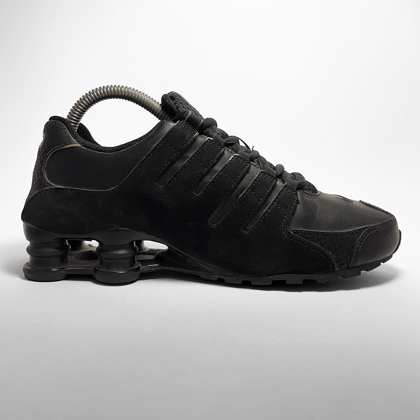 Nike Shox NZ Triple Black (2011)