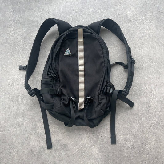 Nike ACG 1990s Karst 35L backpack (20”x14”)