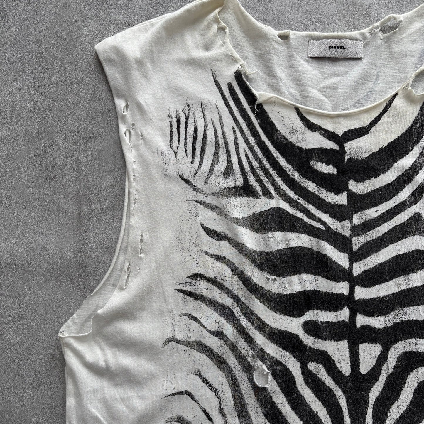 DIESEL DISTRESSED TOP | O/S, Red