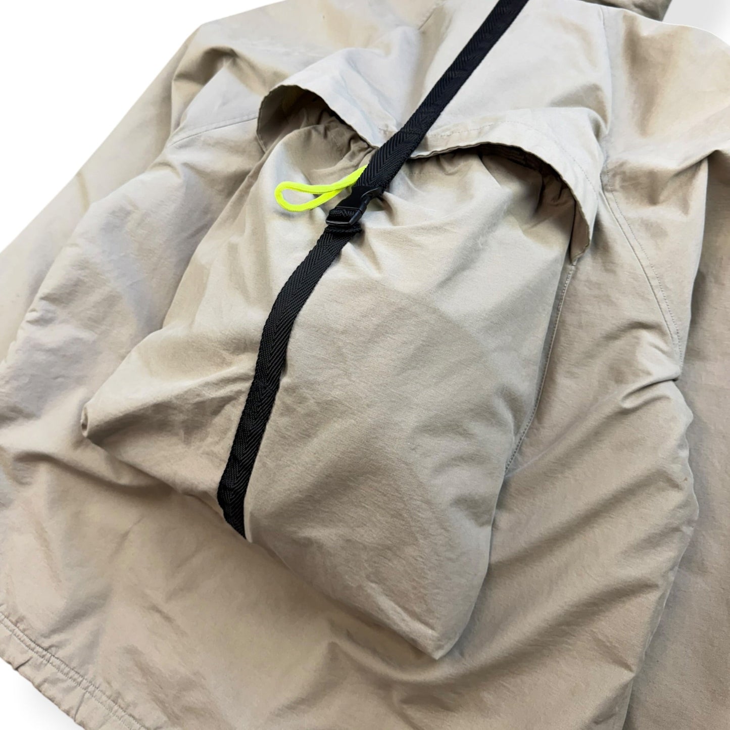 2000's DKNY Integrated Backpack Jacket (L) | O/S, Multicoloured