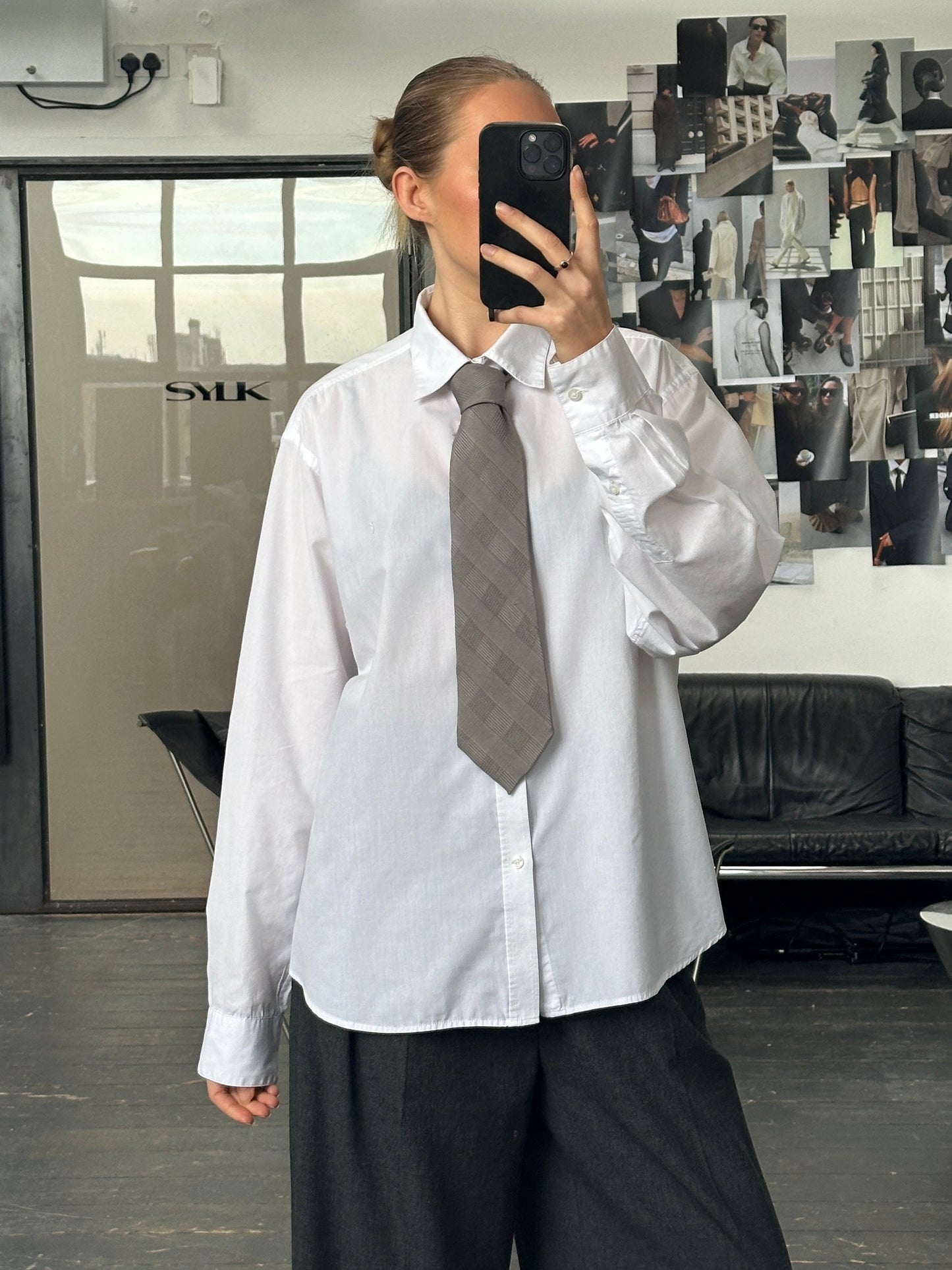 Armani Collezioni 1990s Pure Silk Diagonal Stripe Tie