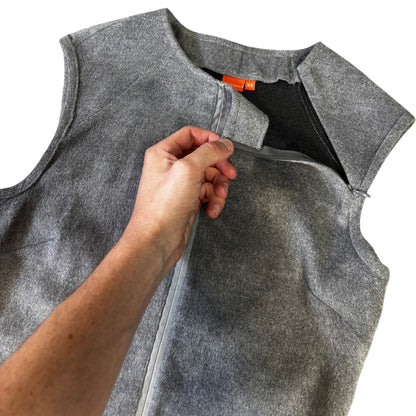Firetrap 2000 Sleeveless Zip Front Top Size 6/8 | 6/8, Grey