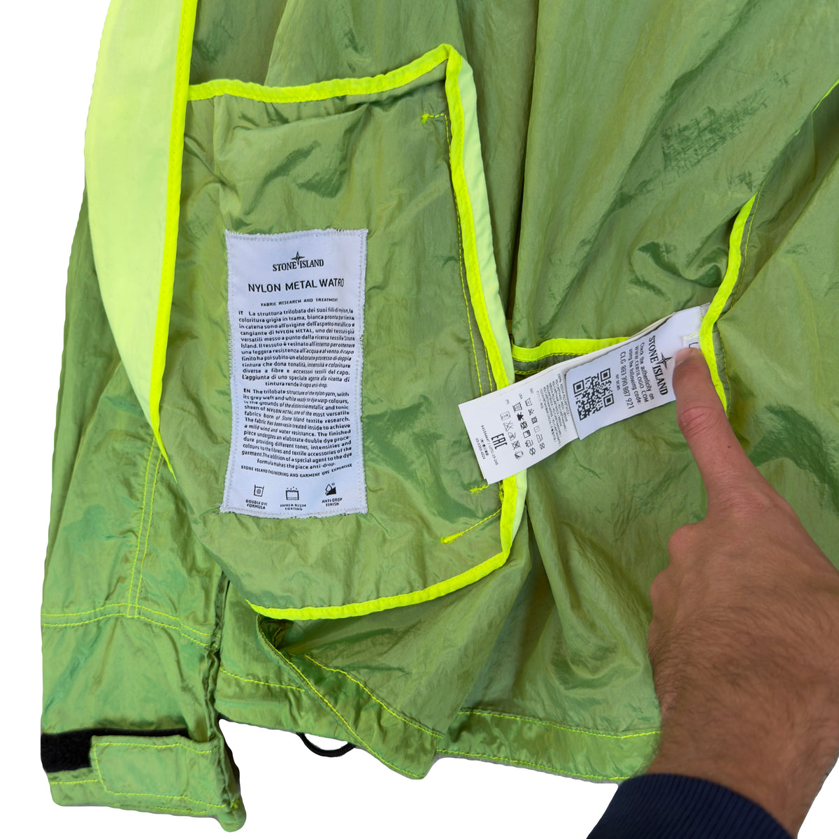 Stone Island SS/19 Nylon Metal Watro Jacket In Green (L) | Green, Green