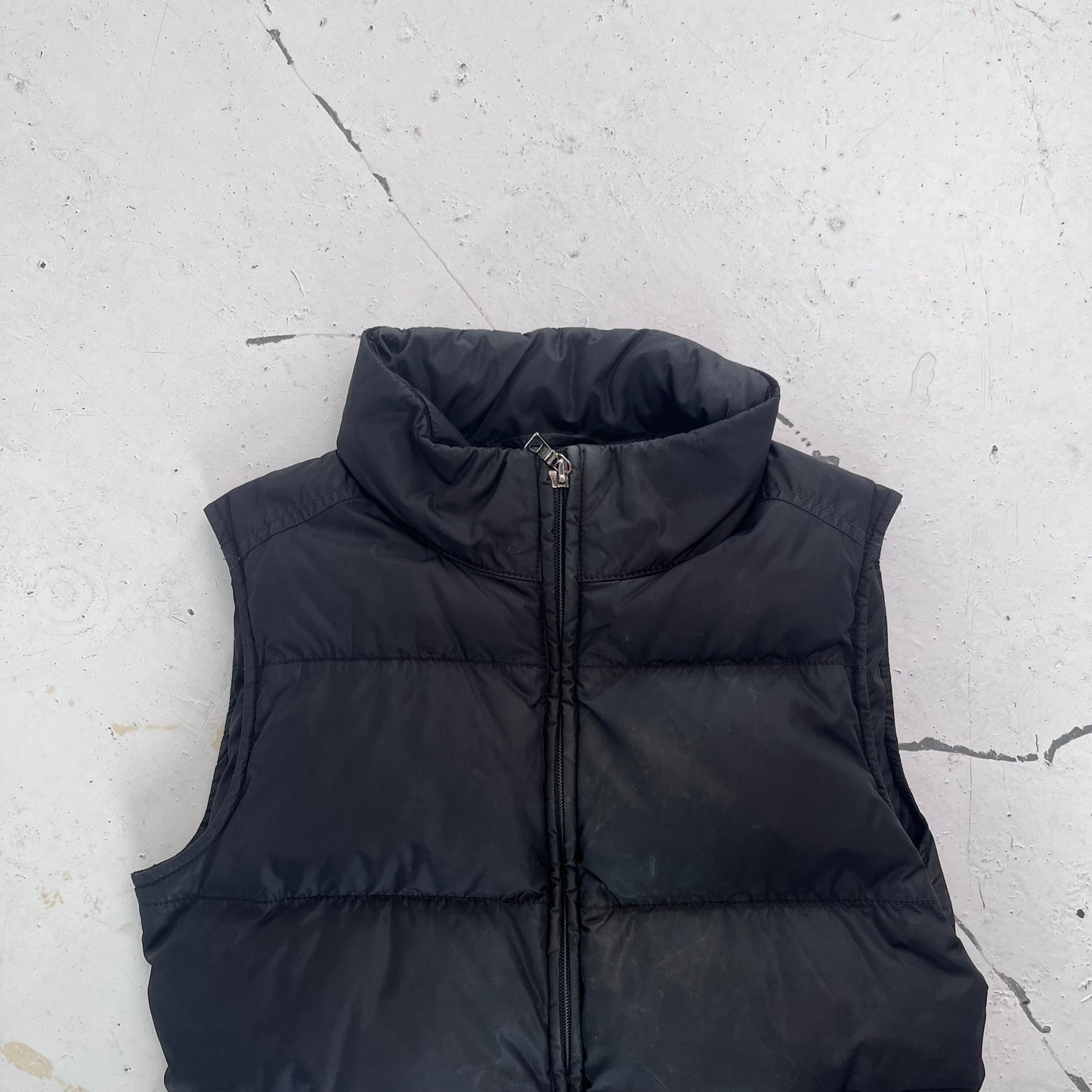 fw2002 prada sport gilet | Black, Black