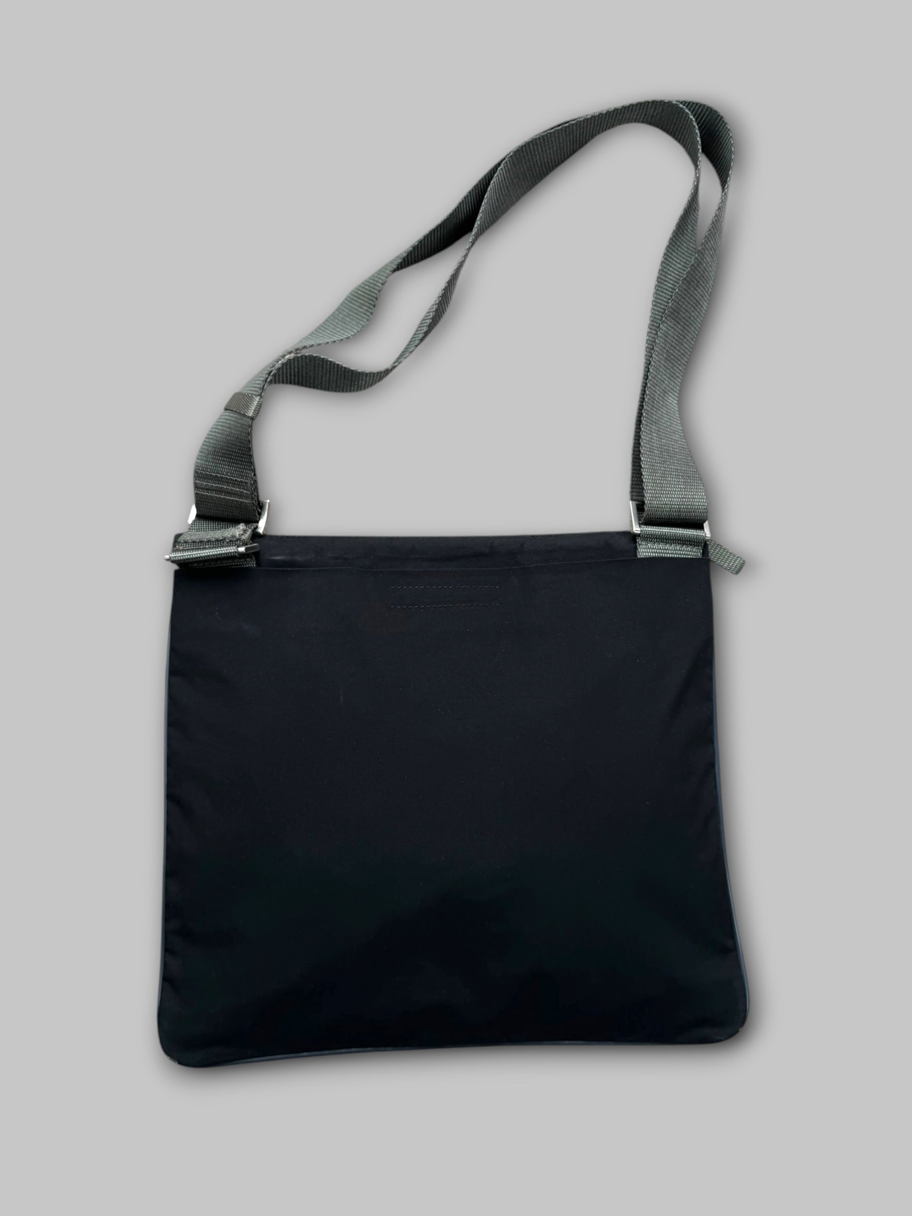 https://cdn.shopify.com/s/files/1/1807/1991/files/EBD9F364-49C8-49A8-8E50-93C96240C4AD.jpg?v=1781384098