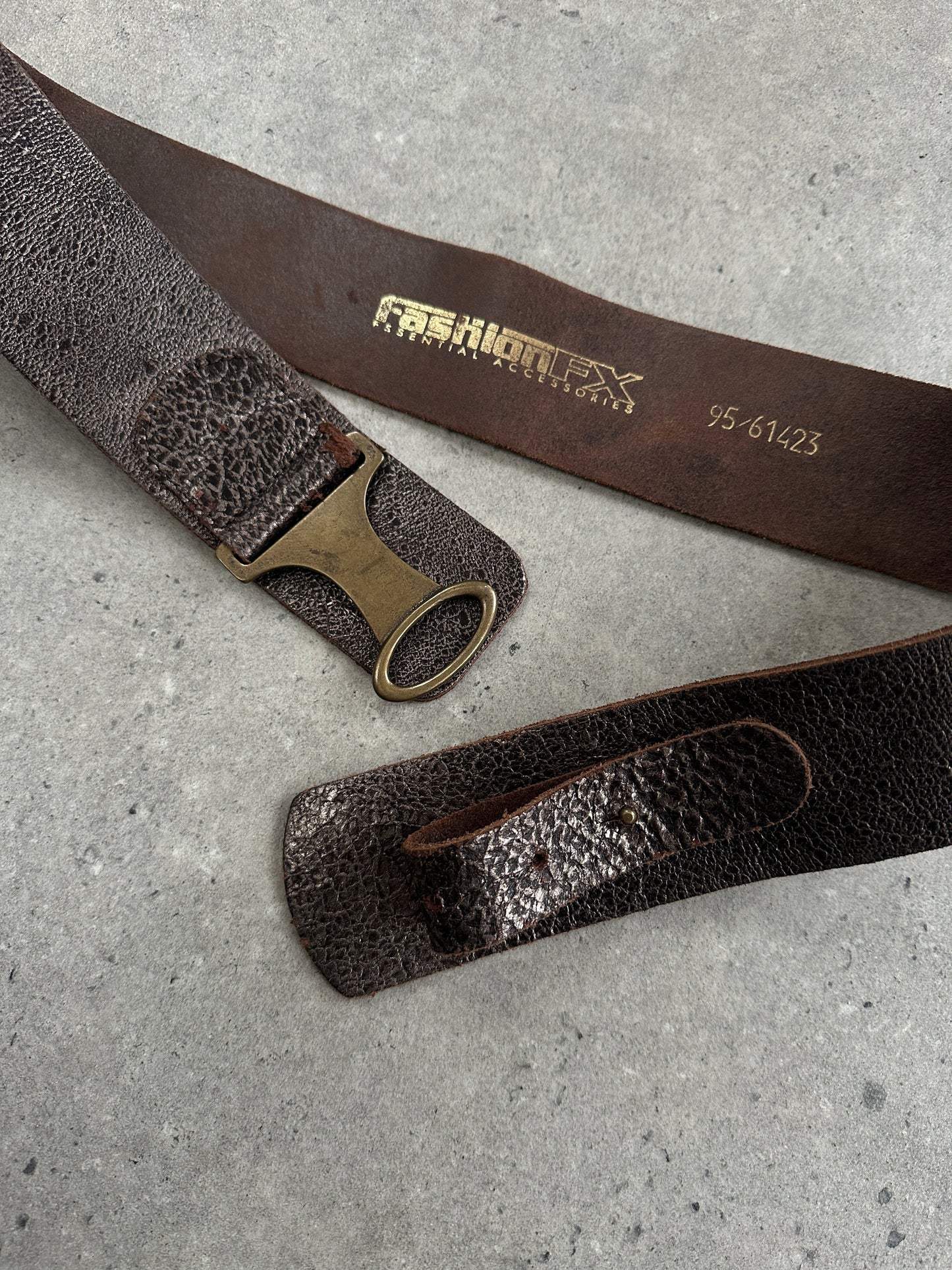 Italian Vintage 1990s Distressed Metallic Leather Belt - W32