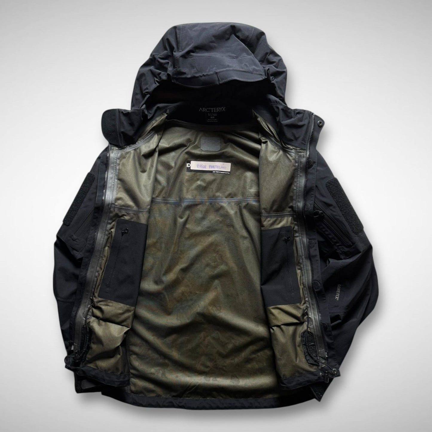 Arc’Teryx LEAF Alpha Gen 1 GTX (2011)