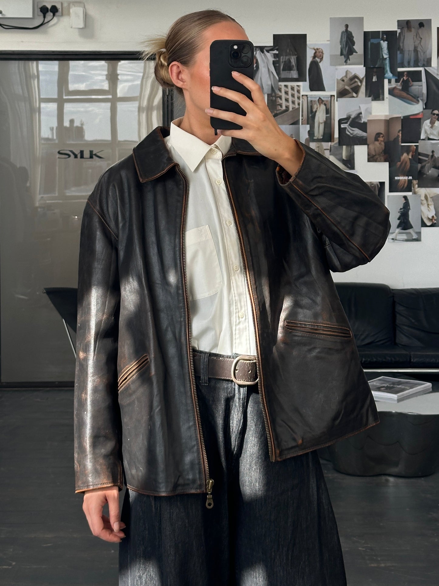 Italian Vintage 1990s Distressed Leather Jacket - L/XL