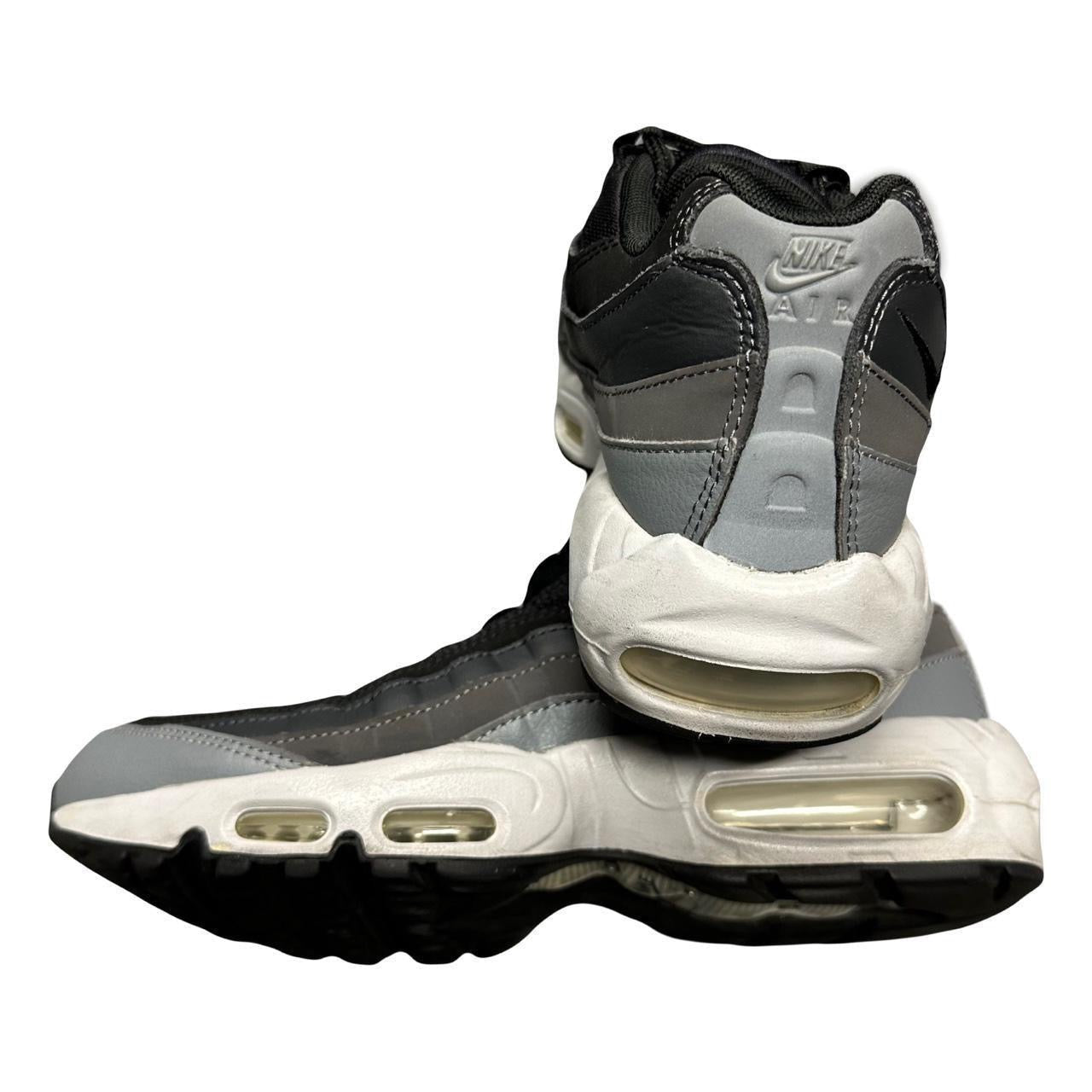 Nike Air max 95 In Grey & Black (7UK/8US)
