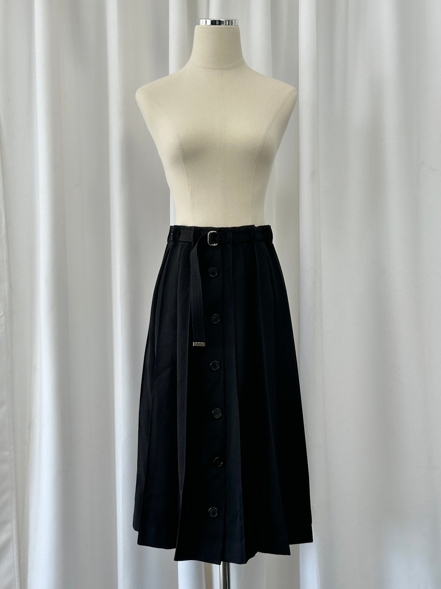 Vintage 1990s Wool Pleated Midi Skirt - W26