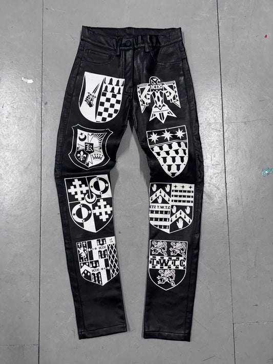 https://cdn.shopify.com/s/files/1/0909/3598/4473/files/EED4E2C2-225E-440B-9B4C-66EE30D48A3B.jpg?v=1767368973