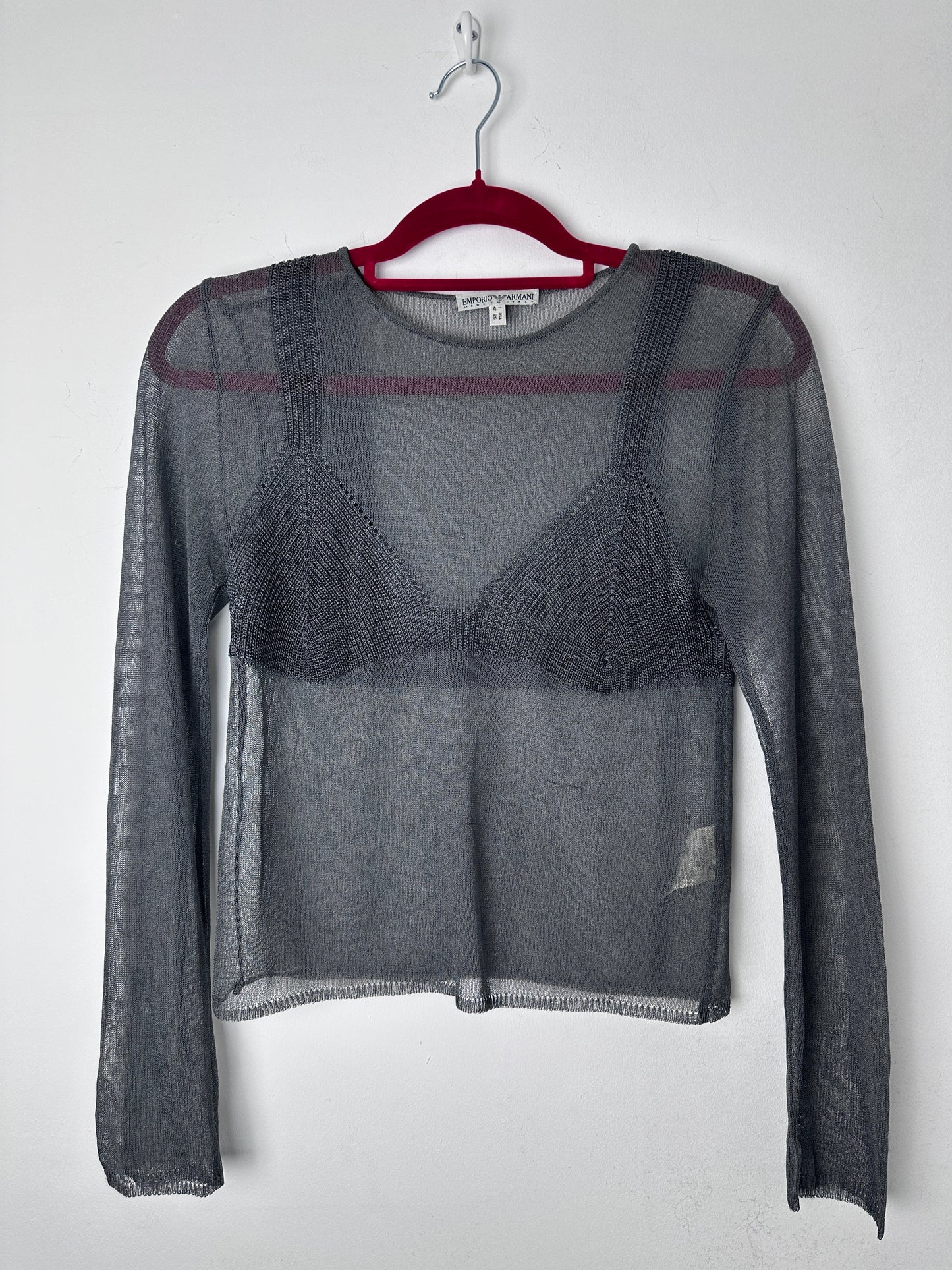 https://cdn.shopify.com/s/files/1/0900/2729/5066/files/Emporio_Armani_Bra_Knit_Top_hanger.jpg?v=1779129747