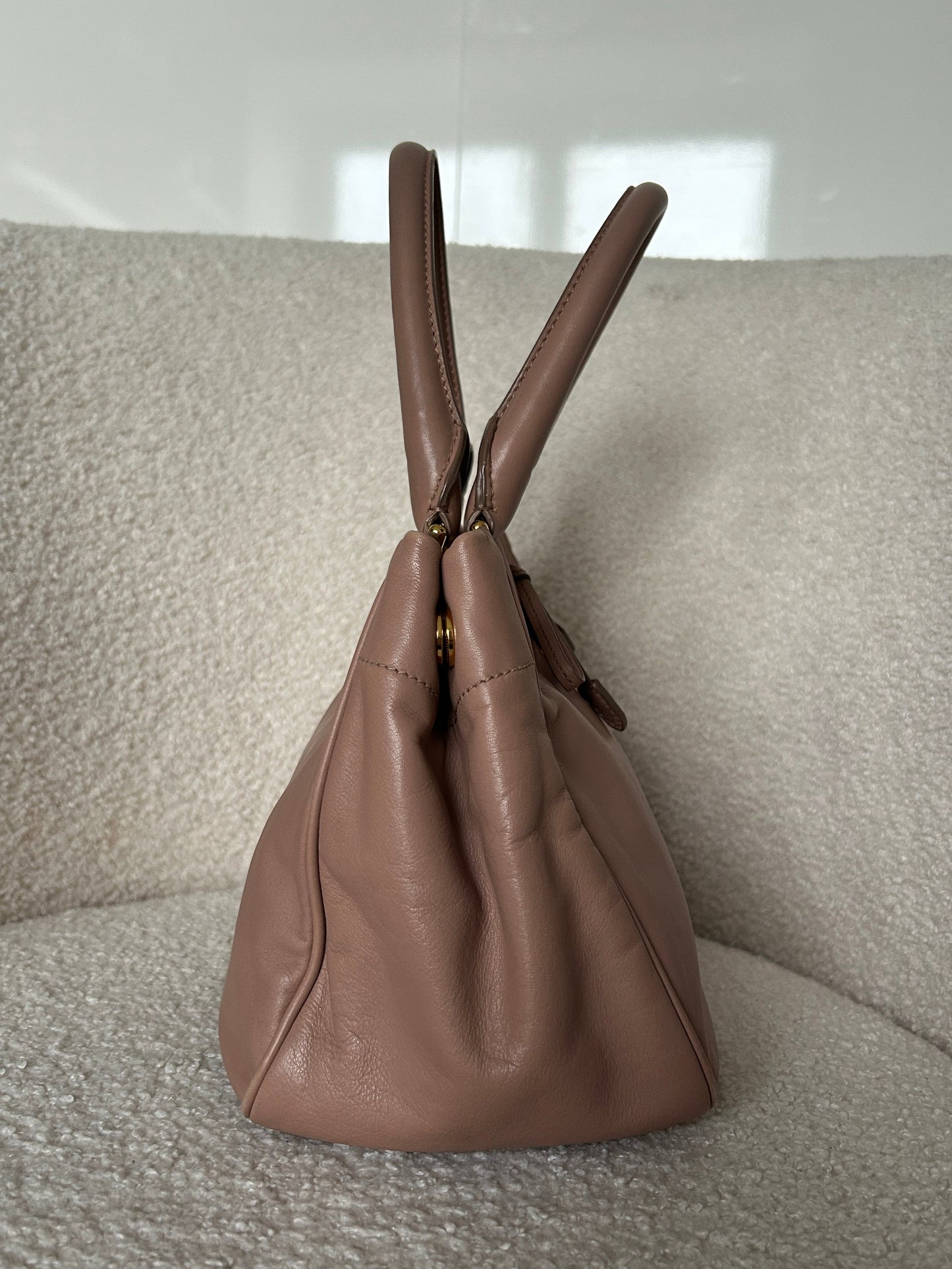 2010s Prada Vitello Leather Bow Handbag | O/S, Gold