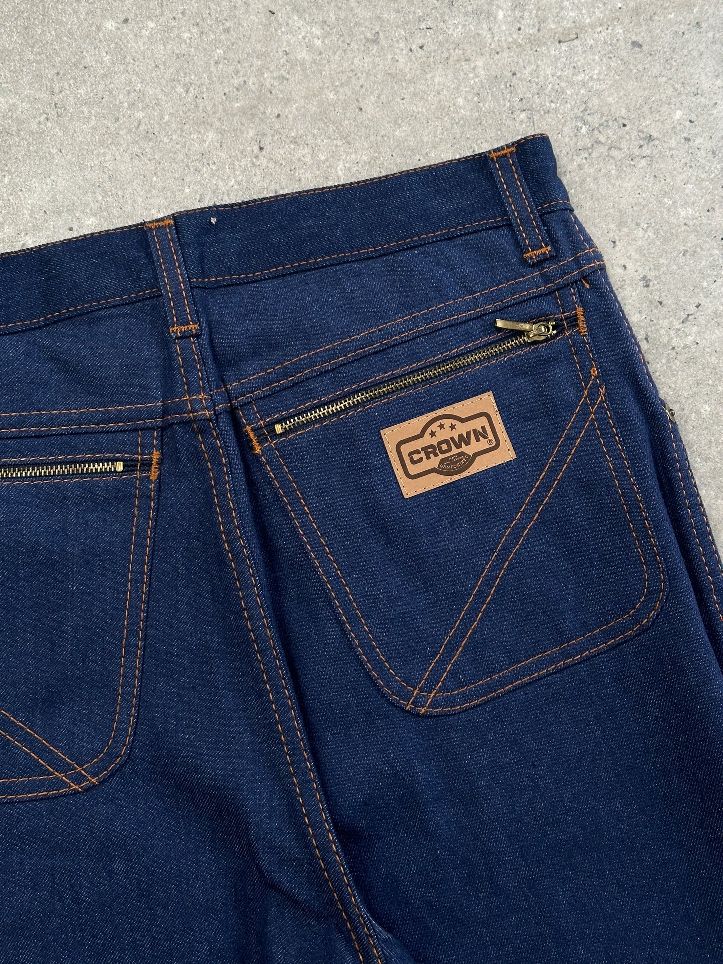 Italian Vintage 1990s Straight Leg High Waisted Denim Jeans - W28