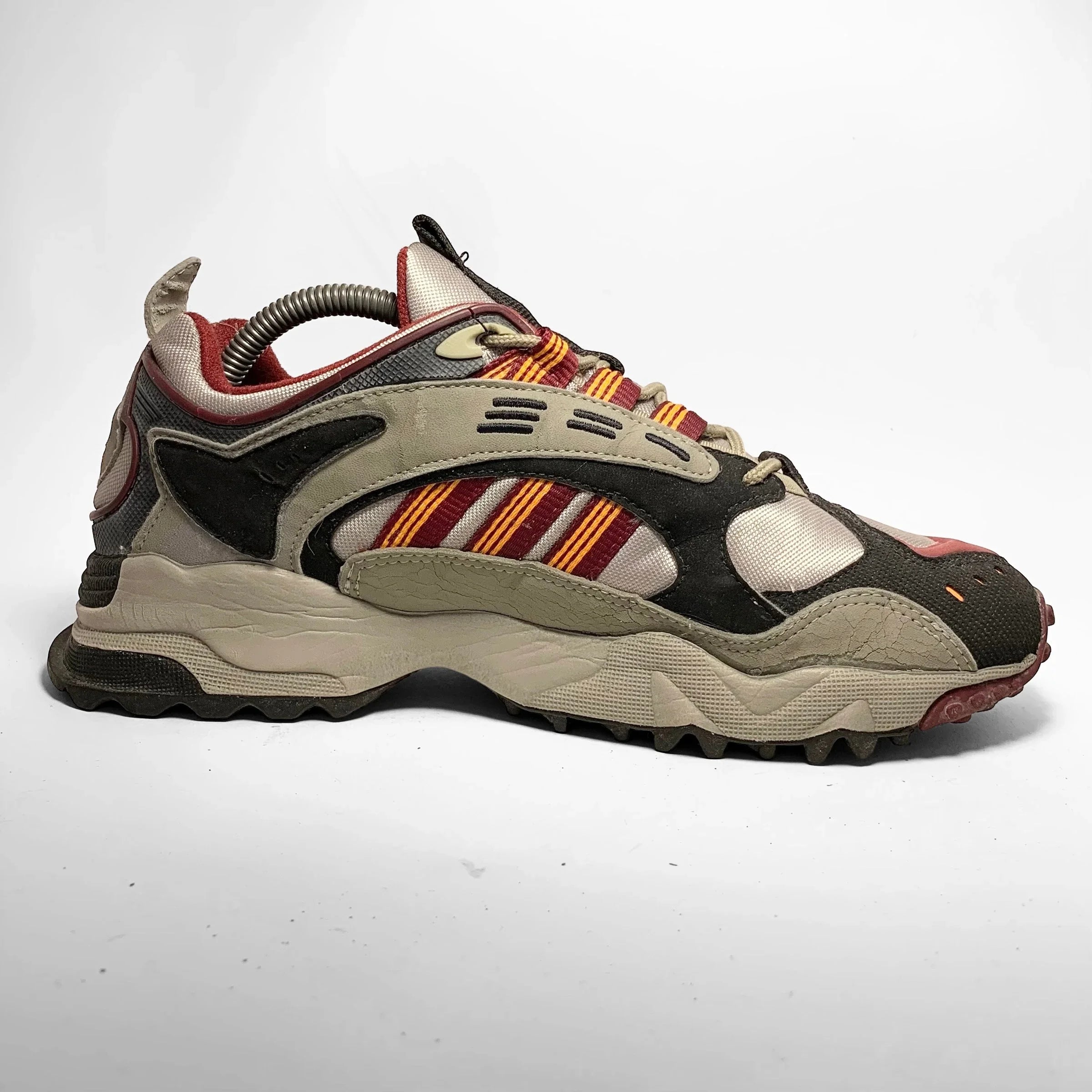 うさ Adidas Response TR (1995) – Known Source