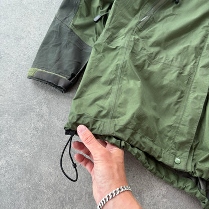 Arc’teryx 2003 Theta AR Gore-tex technical shell jacket (L)