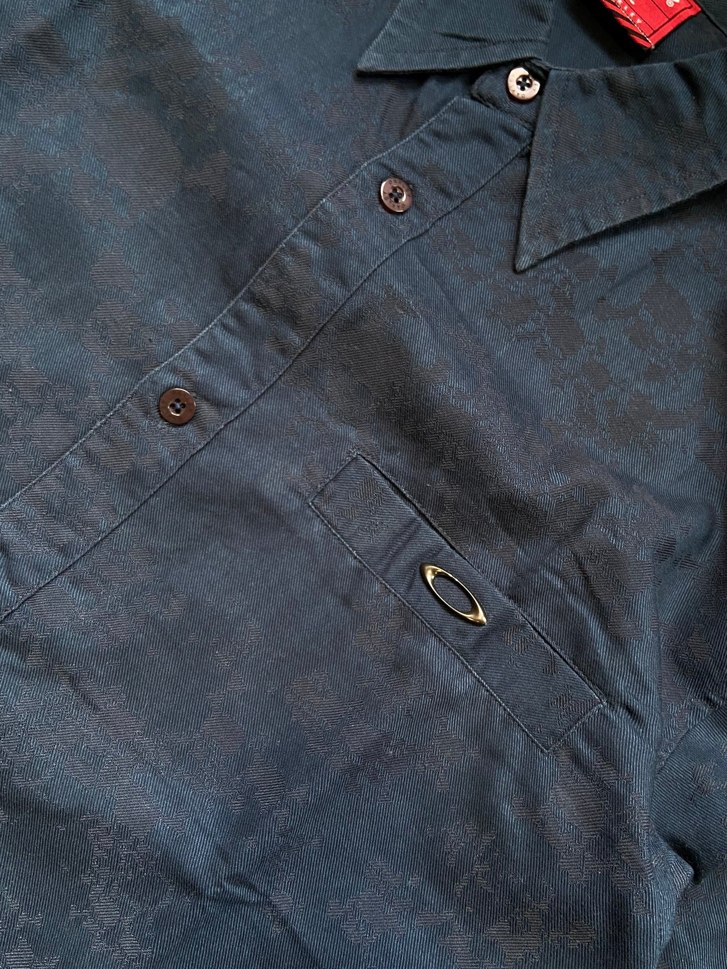 Oakley Software 2000’s Laser Print Monogram Button Up Shirt L