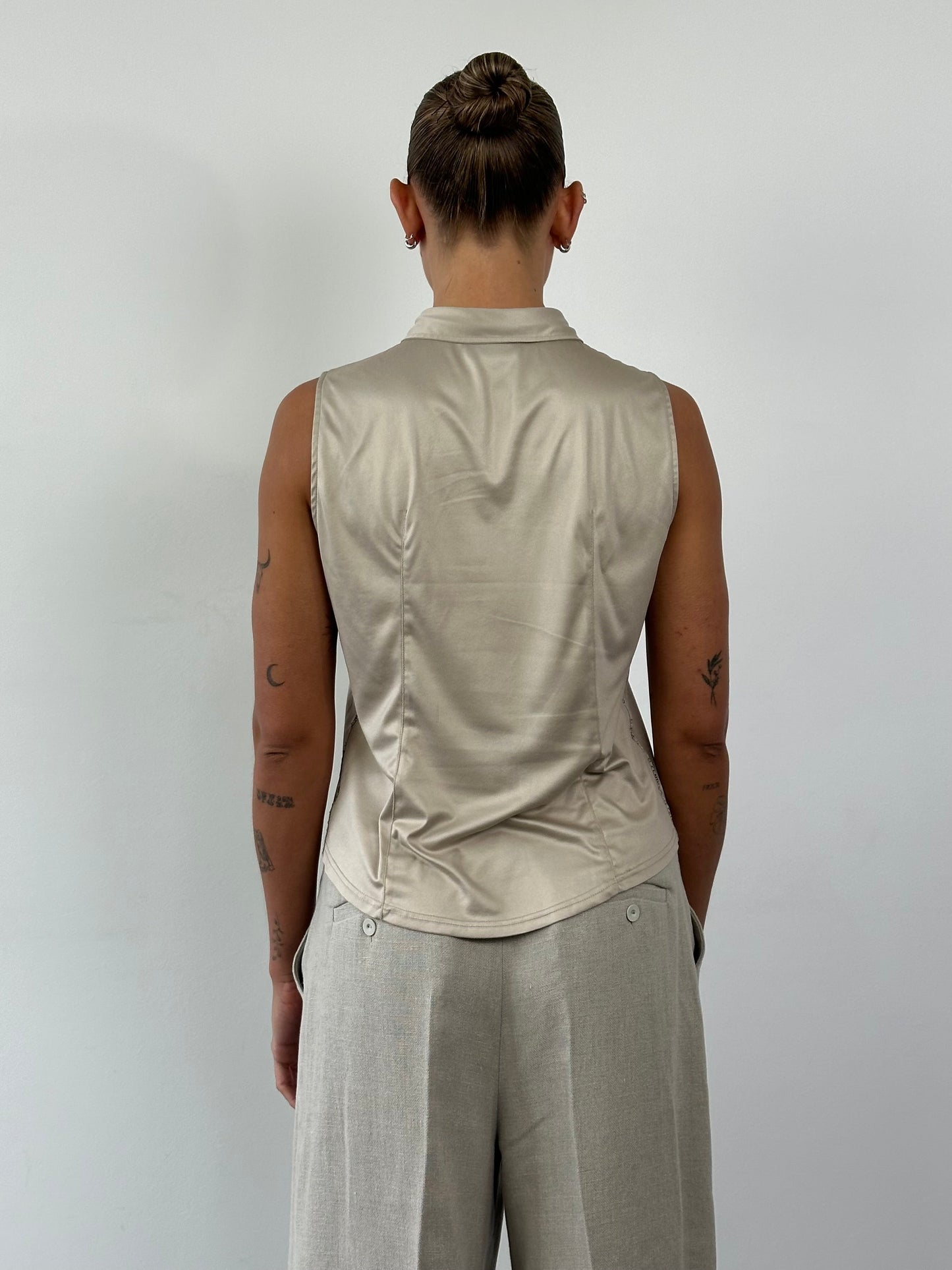 Fendi Sleeveless Satin Logo Shirt - M/L