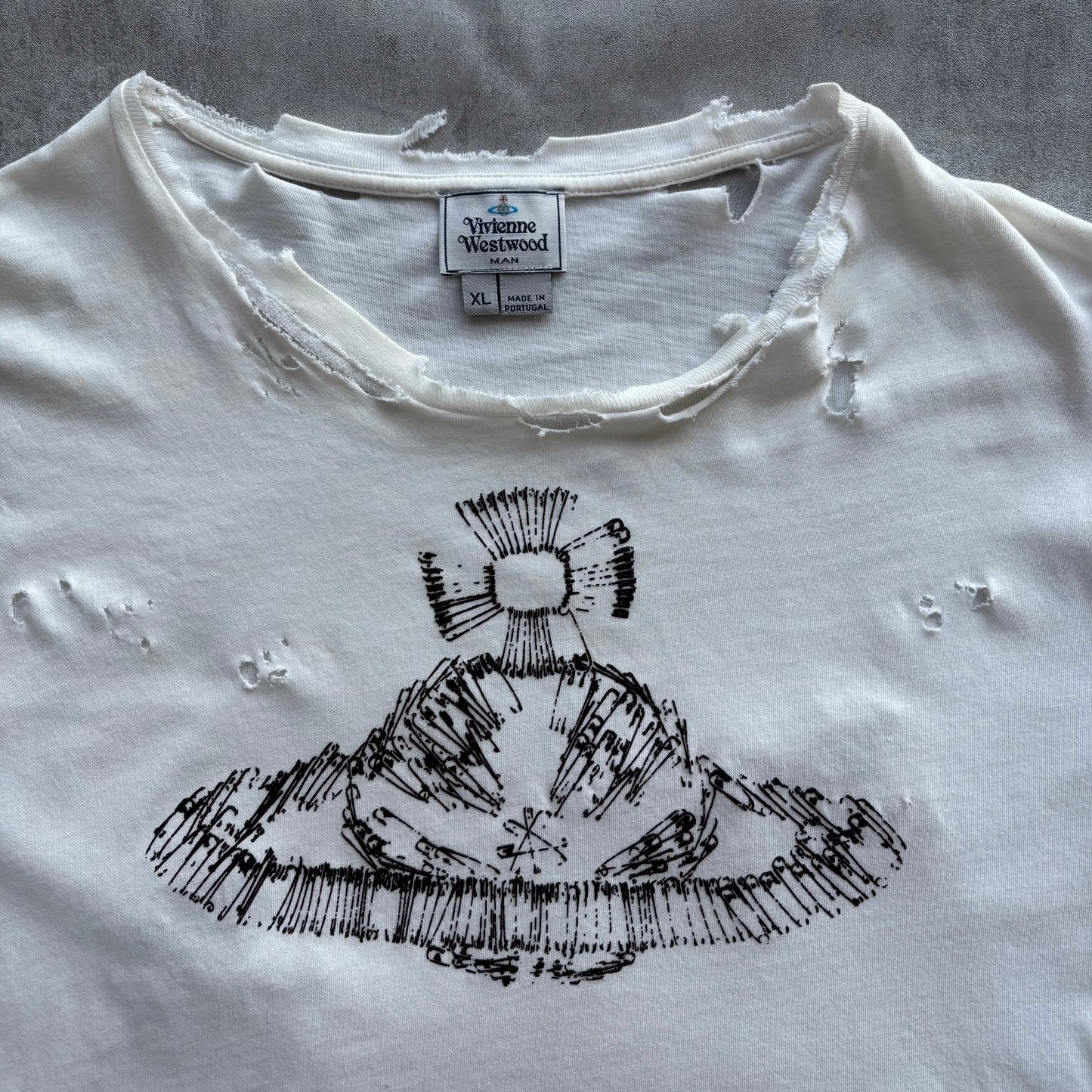 VIVIENNE WESTWOOD DISTRESSED T-SHIRT | O/S, Red