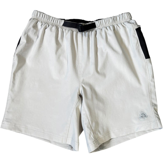 Nike ACG 00’s Dri-FIT Shorts W30 | W30, Black