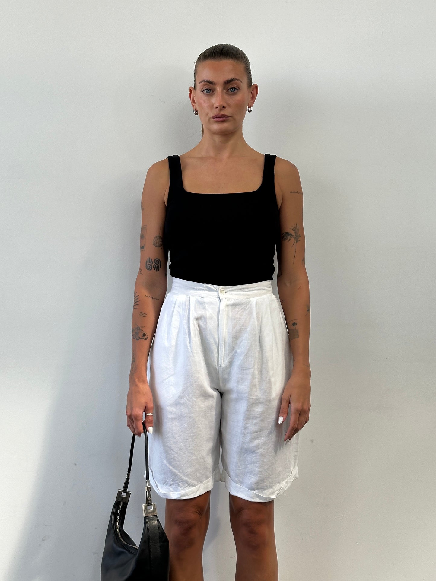 Vintage Linen Pleated High Waisted Wide Bermuda Shorts - W24