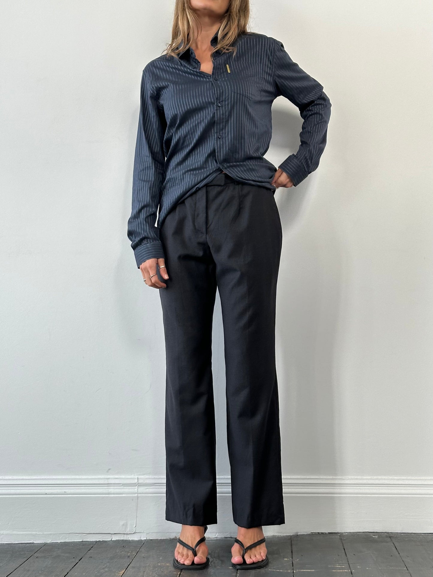 Giorgio Armani Classico Pure Wool Low-Mid Rise Trousers - W30