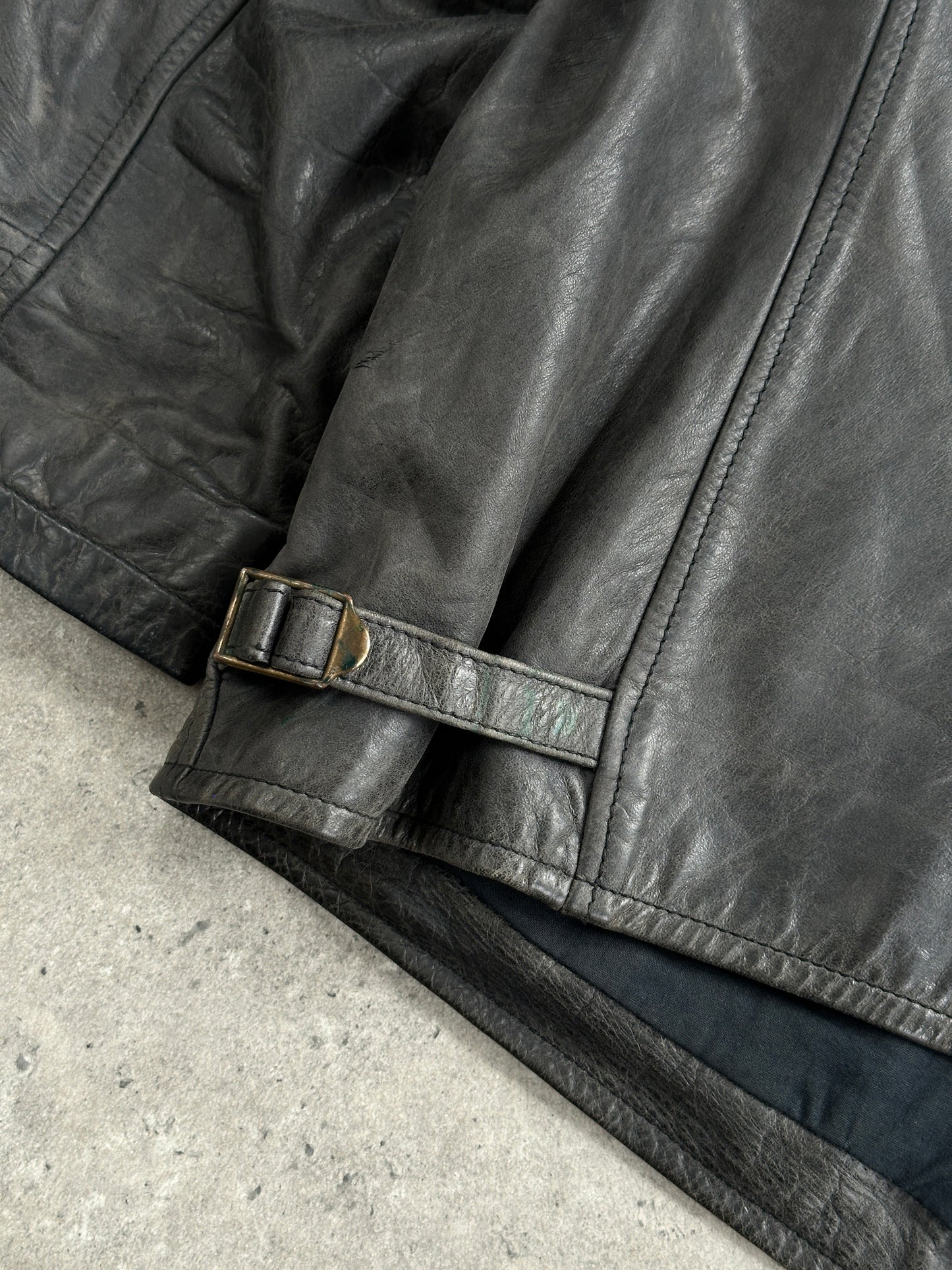 Vintage 1990s Aged Boxy Leather Jacket - L/XL