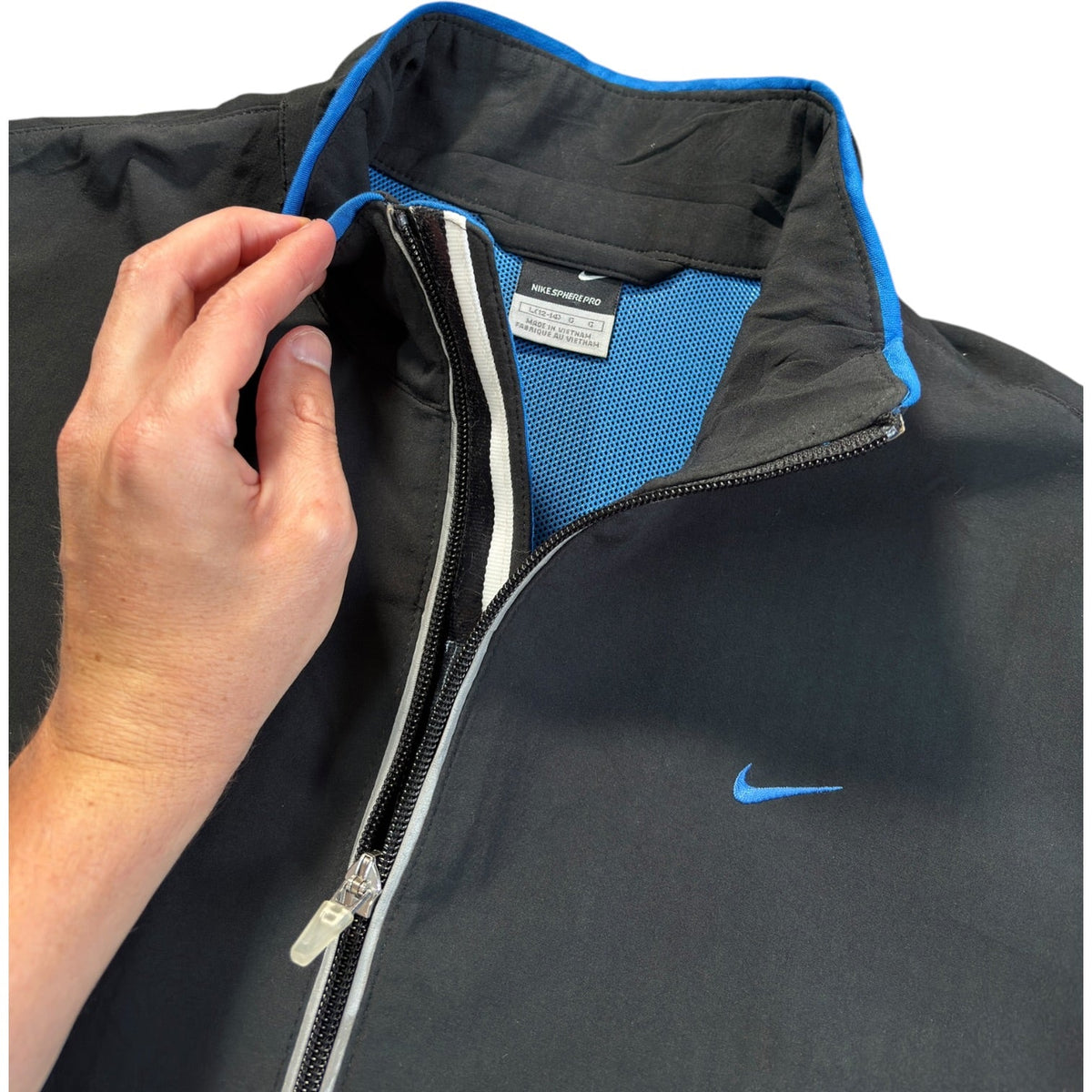 Nike Sphere 00’s Elbow Vent Jacket M | Medium, Multicoloured